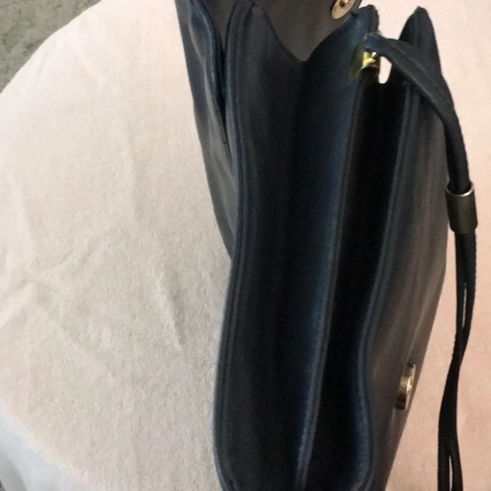 Classic Black Envelope Crossbody Bag